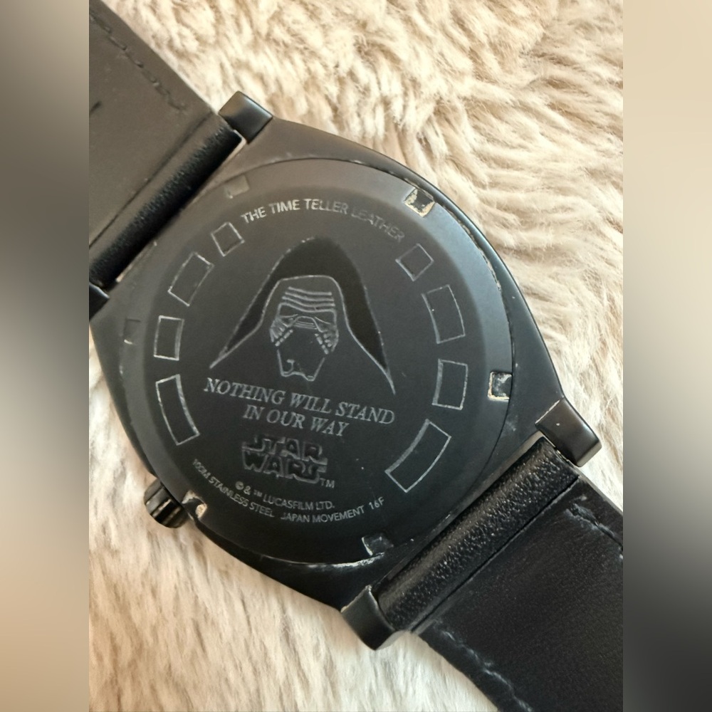 Nixon Kylo Ren Star Wars Black and Silver Watch - Picture 4 of 7